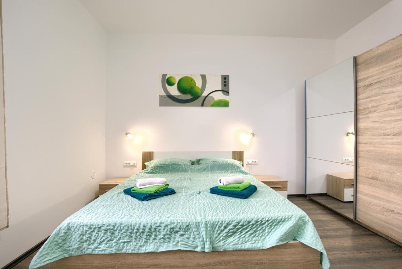 Amphitheater 3+2 Modern Apartment With Terrace, Wifi, Netflix Пула Екстер'єр фото